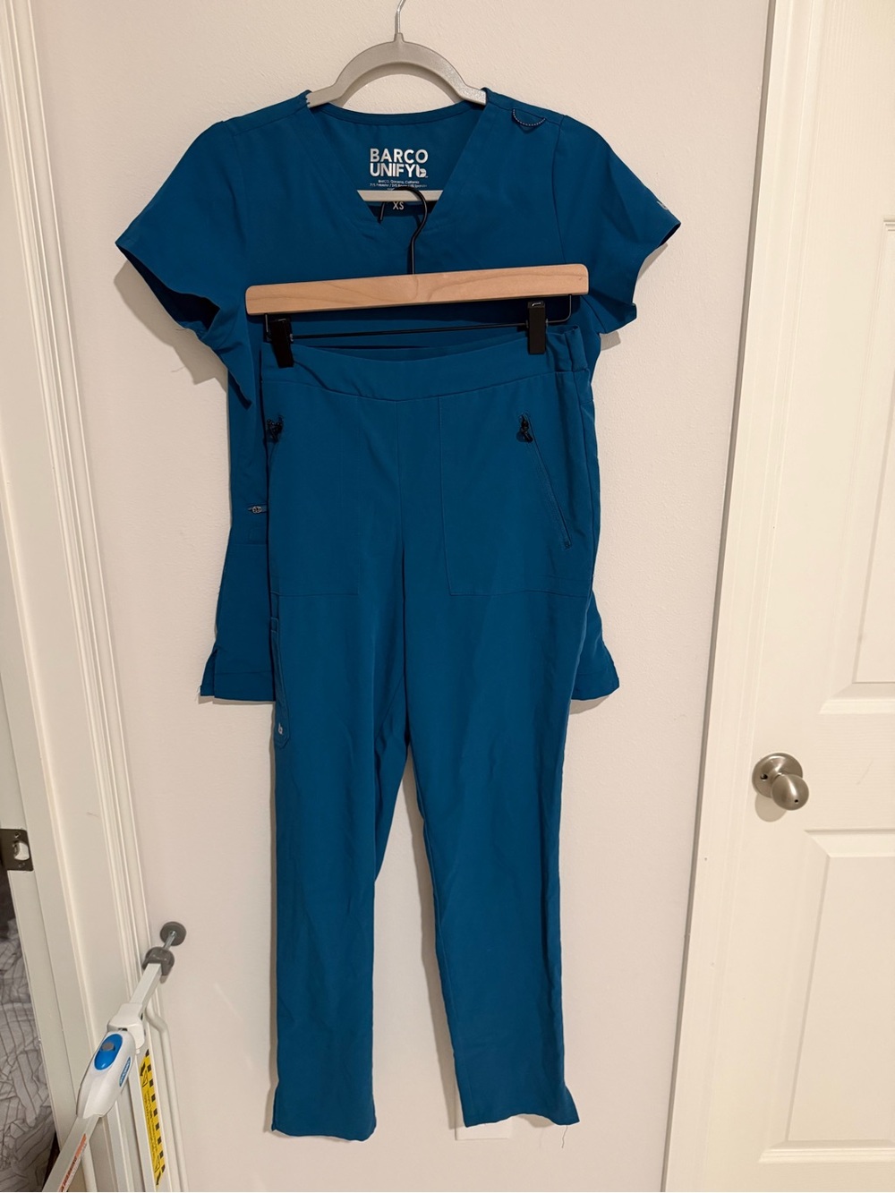 Teal Women's Scrub top & pants
